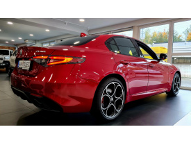 Alfa Romeo Giulia Veloce 280k Q4