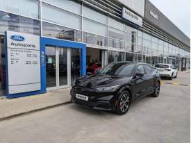 Ford Mustang EV MAX (91 kWh) 351k (258kW) AWD - ihneď k odberu, výpredaj skladu