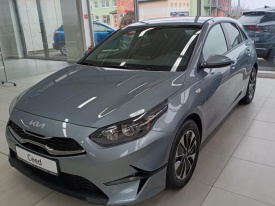 Kia CEED 1,5 T-GDI M6 SILVER,SILVER PACK