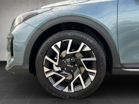 KIA XCEED GOLD 1.5 T-GDI 103kW/140k A7 DCT + SMART Pack