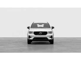 Volvo XC40 B3 PLUS Dark AT7 FWD