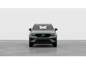 Volvo XC40 B4 PLUS Dark AT7 FWD