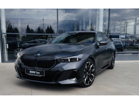 BMW 550e xDrive Sedan