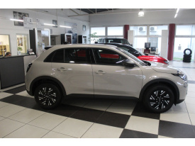 Fiat 600 1,2 DOLCE COMFORT 1,2 110k AT e-Hybrid