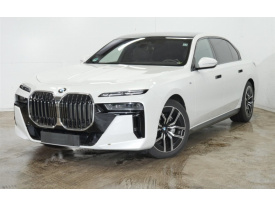 BMW 740d xDrive Sedan