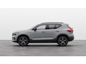 Volvo XC40 B3 PLUS Dark AT7 FWD