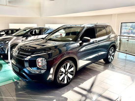 Mitsubishi Nový Outlander PHEV 2.4 DOHC MIVEC + 2x elektromotor 225 kW / 306 k S fixným prevodom 4WD S-AWC INSTYLE PLUS