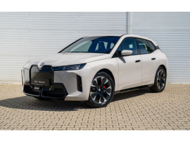 BMW iX xDrive60
