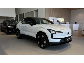 Volvo EX30 Elektrický Single Motor Extended Range Elektric Ultra