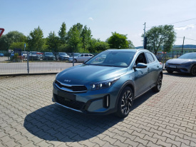 Kia XCeed 1.5 T-GDi Gold | nové