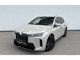 BMW iX xDrive45