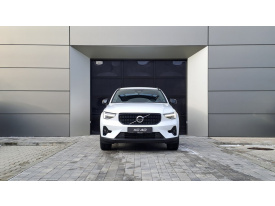 Volvo XC40 B3 PLUS DARK AT7 FWD