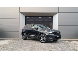 Volvo XC40 B3 PLUS Dark AT7 FWD
