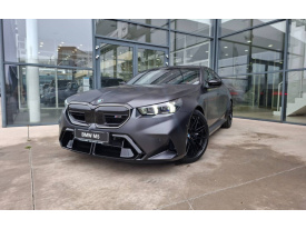 BMW M5 Sedan