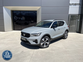 Volvo XC40 B3 PLUS DARK