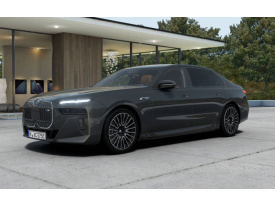 BMW M760e xDrive Sedan