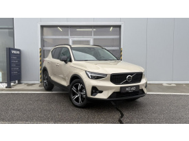 Volvo XC40 B3 PLUS Dark AT7 FWD