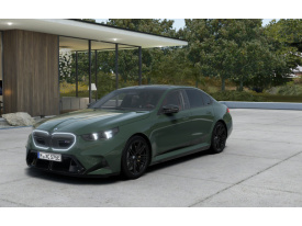 BMW M5 Sedan