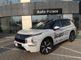 Mitsubishi Nový Outlander PHEV 2.4 + Elektromotor 4WD INSTYLE PLUS