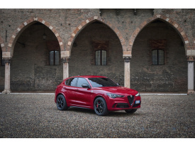 Alfa Romeo Stelvio 2,9 QUADRIFOGLIO V6 BI-TURBO 520k