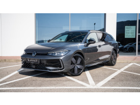 VW Passat Variant 2.0 TDI R-Line Limited 4x4