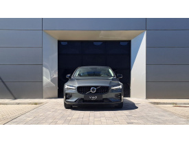 Volvo V60 B4 (P) PLUS DARK AT7 FWD