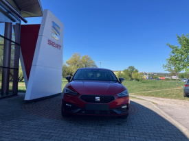 Seat Leon 5D 1,5TSi FR Max110kW 6-M - IHNEĎ K ODBERU - červená metalíza