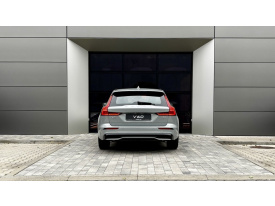 Volvo V60 B4 (P) PLUS DARK AT7 FWD