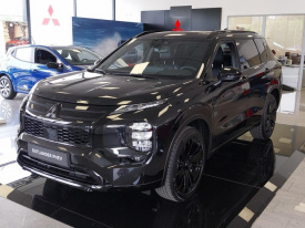 Mitsubishi Nový Outlander PHEV 2.4 MIVEC + 2 elektromotory BLACK EDITION