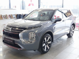 Mitsubishi Nový Outlander PHEV 2.4 MIVEC + 2 elektromotory INSTYLE+