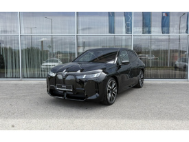BMW iX xDrive60