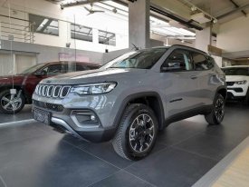 Jeep Compass 1.3 GSE High Upland PHEV 240k