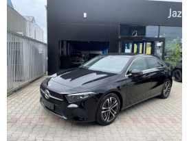 MERCEDES-BENZ A 180 hatchback